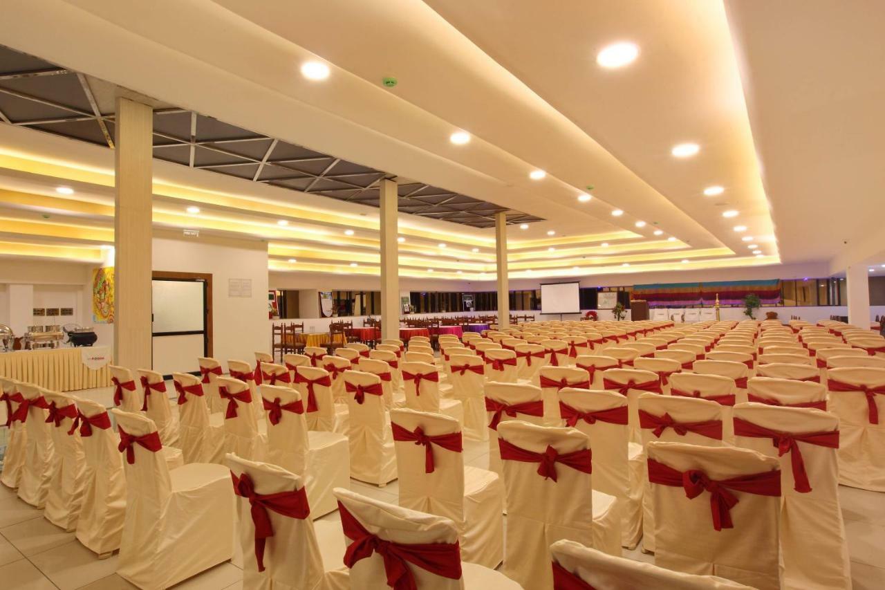 Hotel Rohini International Kallar  Экстерьер фото