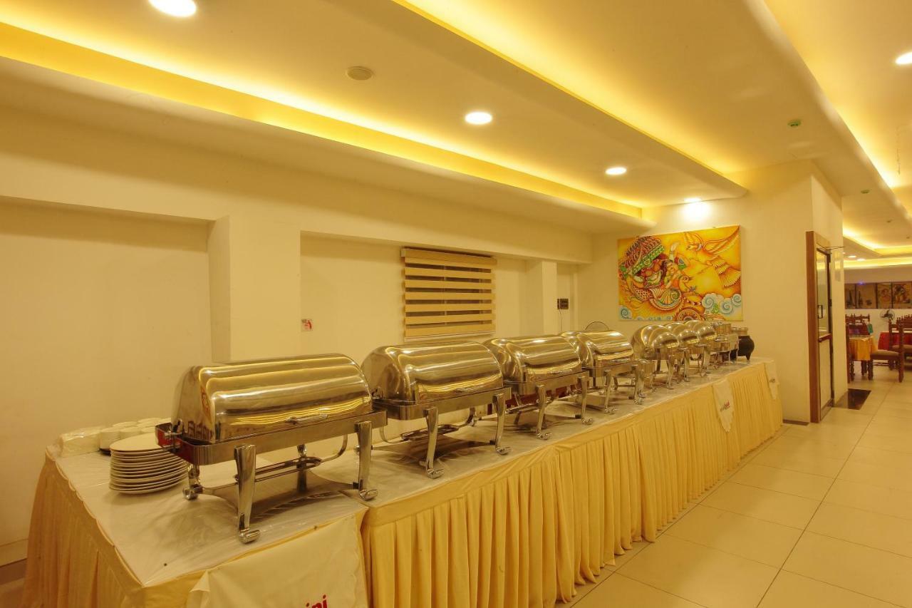 Hotel Rohini International Kallar  Экстерьер фото