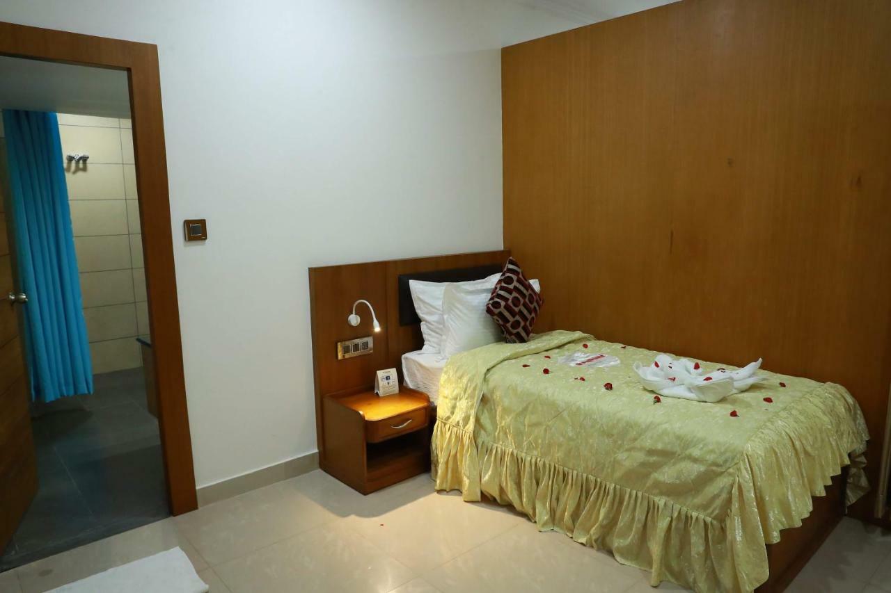 Hotel Rohini International Kallar  Экстерьер фото