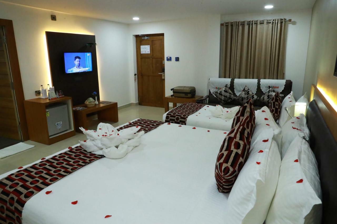Hotel Rohini International Kallar  Экстерьер фото