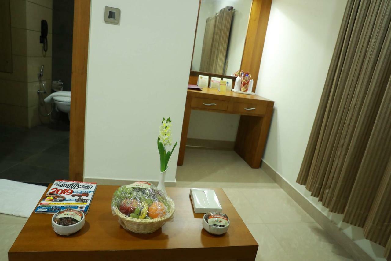 Hotel Rohini International Kallar  Экстерьер фото